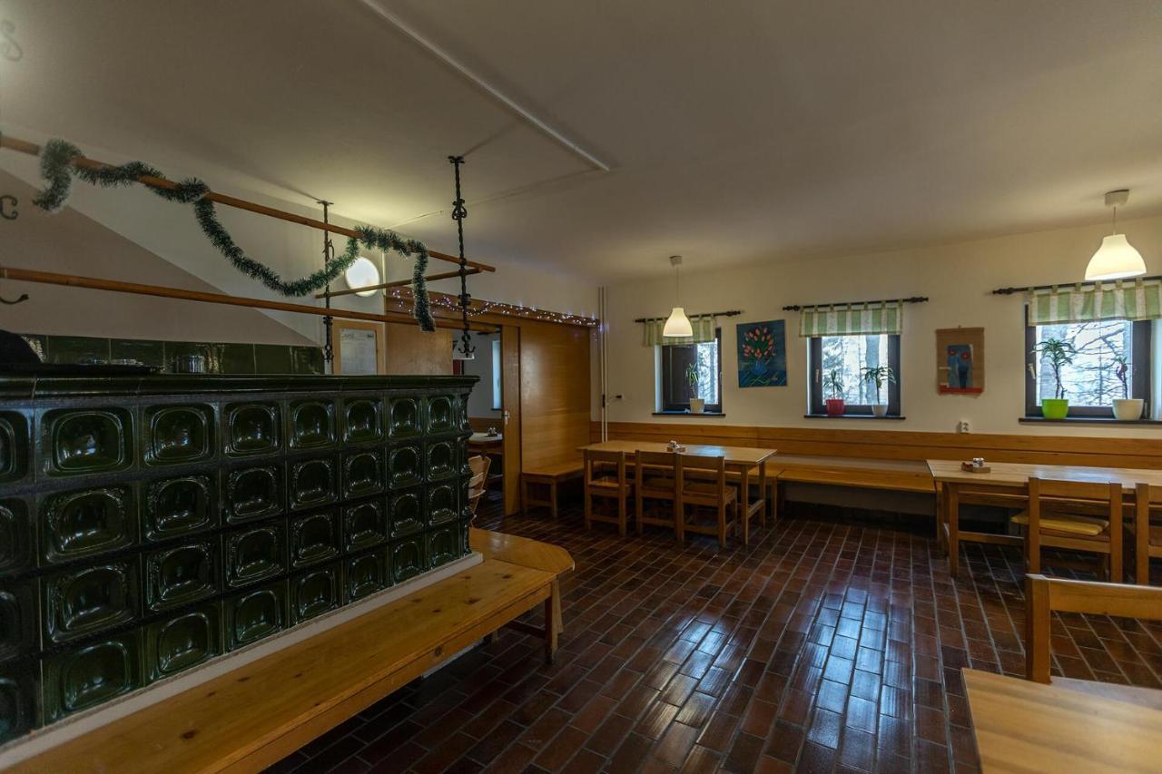 ホテル Erjavceva Mountain Hut At Vrsic Pass クランスカゴーラ エクステリア 写真
