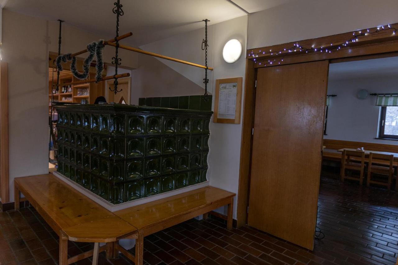 ホテル Erjavceva Mountain Hut At Vrsic Pass クランスカゴーラ エクステリア 写真